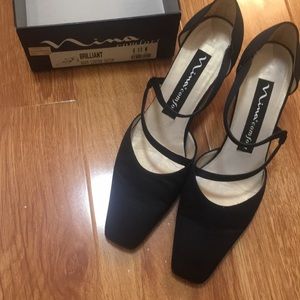 Nina comfort brilliant Navy heels / pumps